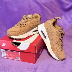 Nike air max Brown Sneakers with White Accents